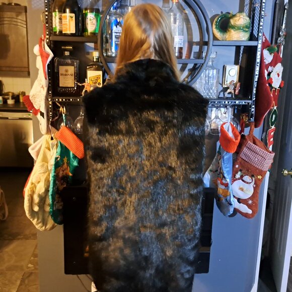 Faux Fur Long Black Vest - Picture 5 of 11